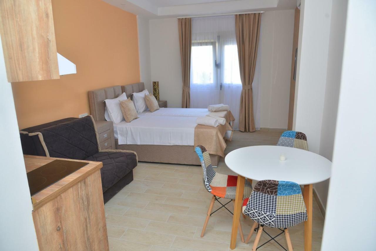 Helada Apartments Tivat Luaran gambar