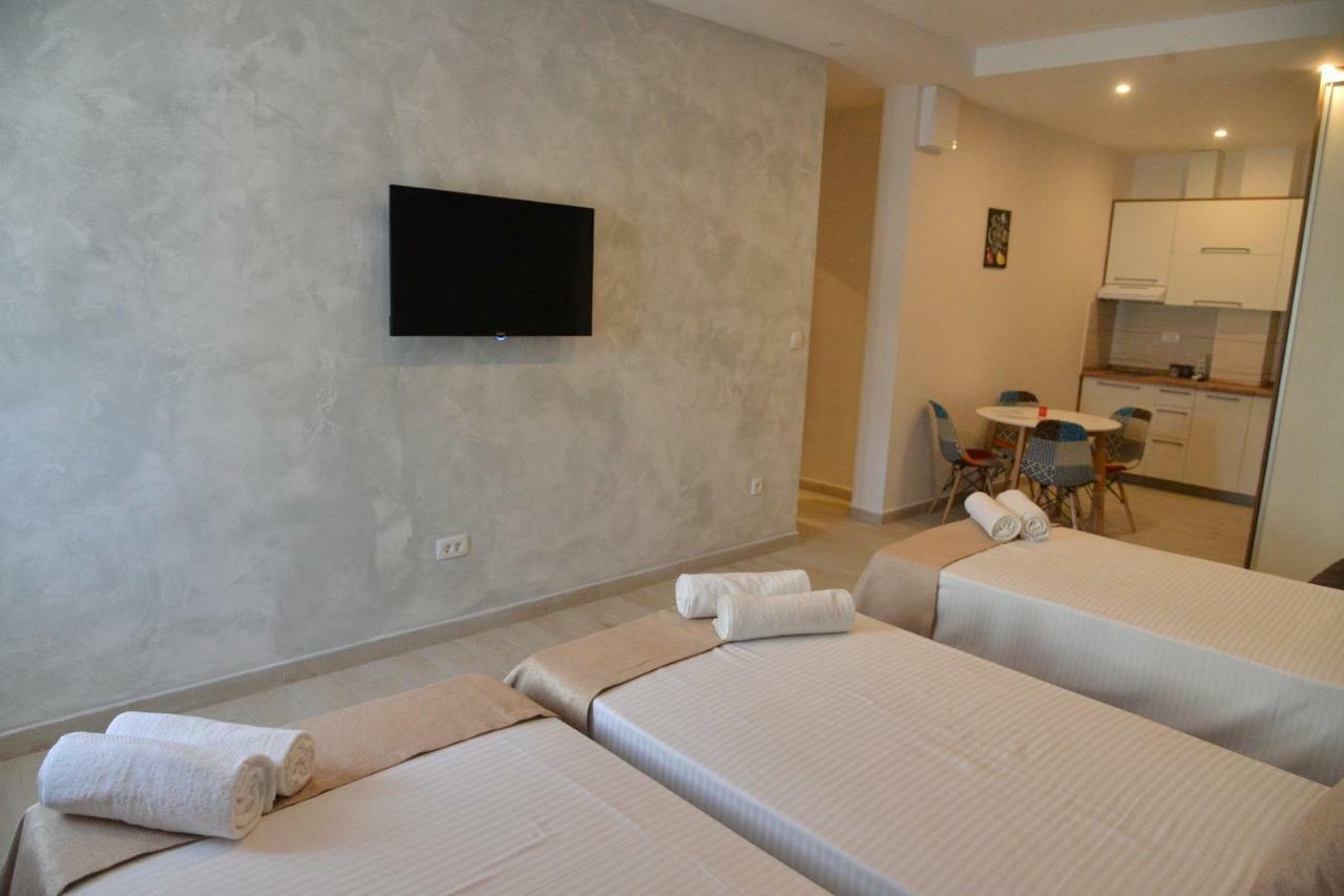 Helada Apartments Tivat Luaran gambar