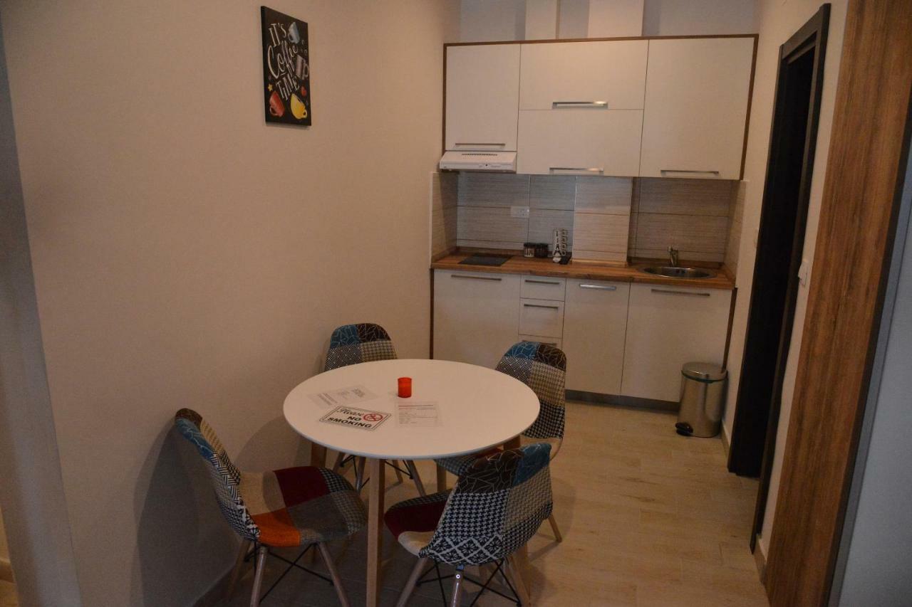 Helada Apartments Tivat Luaran gambar