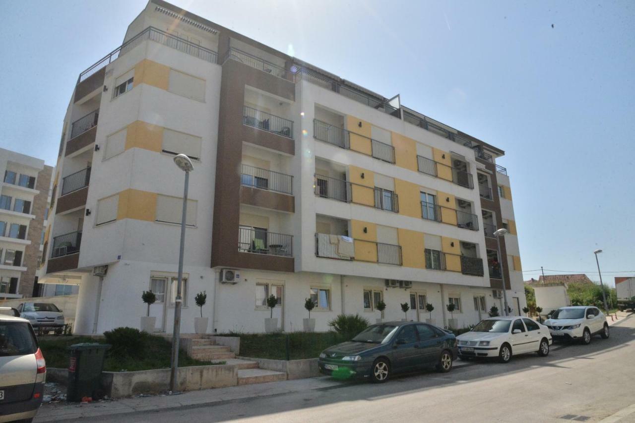 Helada Apartments Tivat Luaran gambar