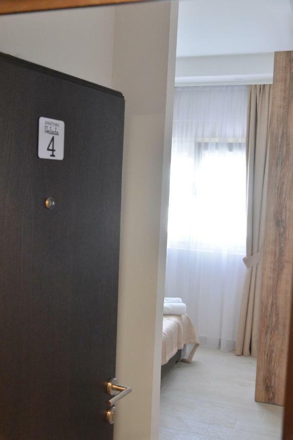 Helada Apartments Tivat Luaran gambar